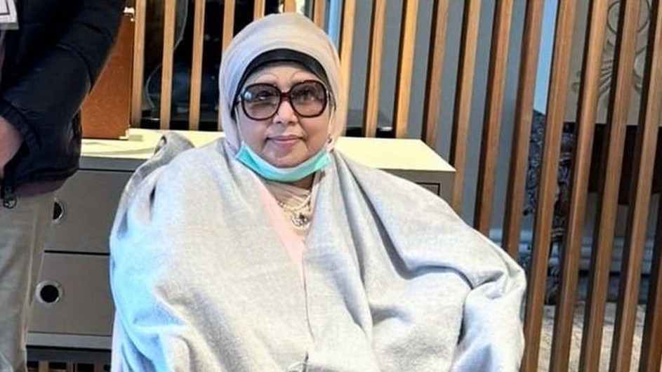 নেতাকর্মীদের ভালোবাসায় সিক্ত খালেদা জিয়া