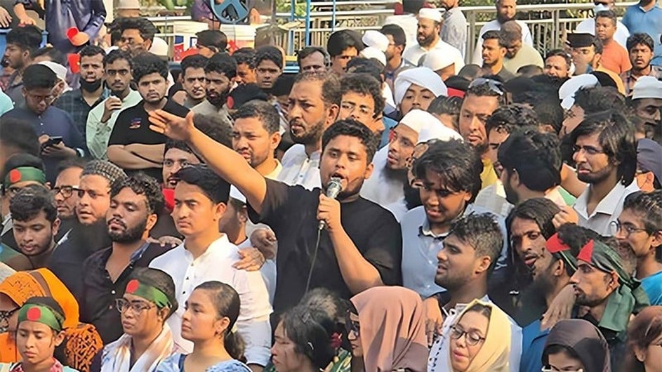 আমি যদি কর্মসূচি ঘোষণা দিতে নাও পারি, আন্দোলন চালিয়ে যাবেন : হাসনাত