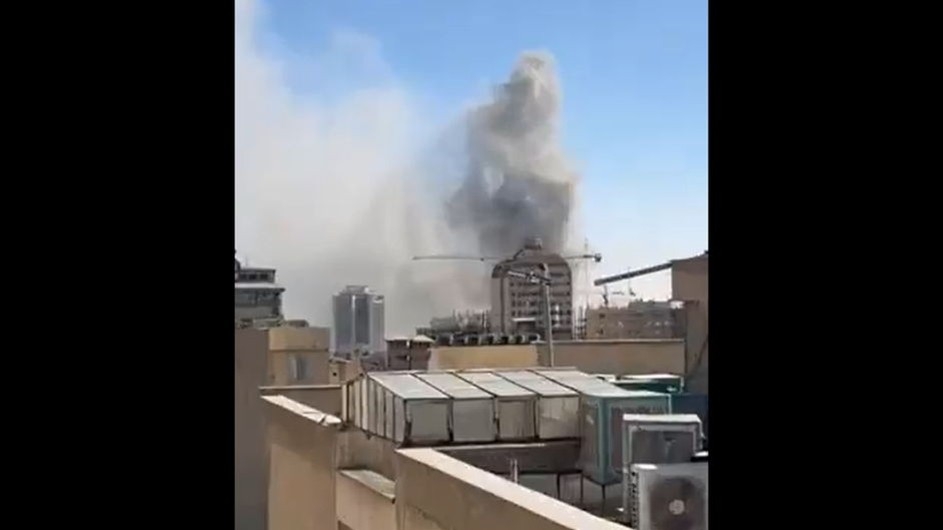 নতুন করে তেহরানে ব্যাপক হামলা চালাচ্ছে ইসরায়েল