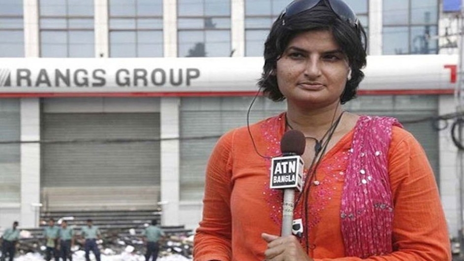 পরিবারসহ সাংবাদিক মুন্নী শাহার দেশত্যাগে নিষেধাজ্ঞা