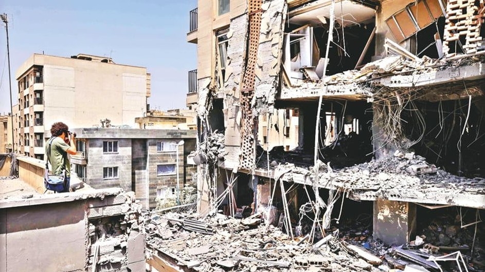 আলোচনার কেন্দ্রে ইরানের ক্ষয়ক্ষতি