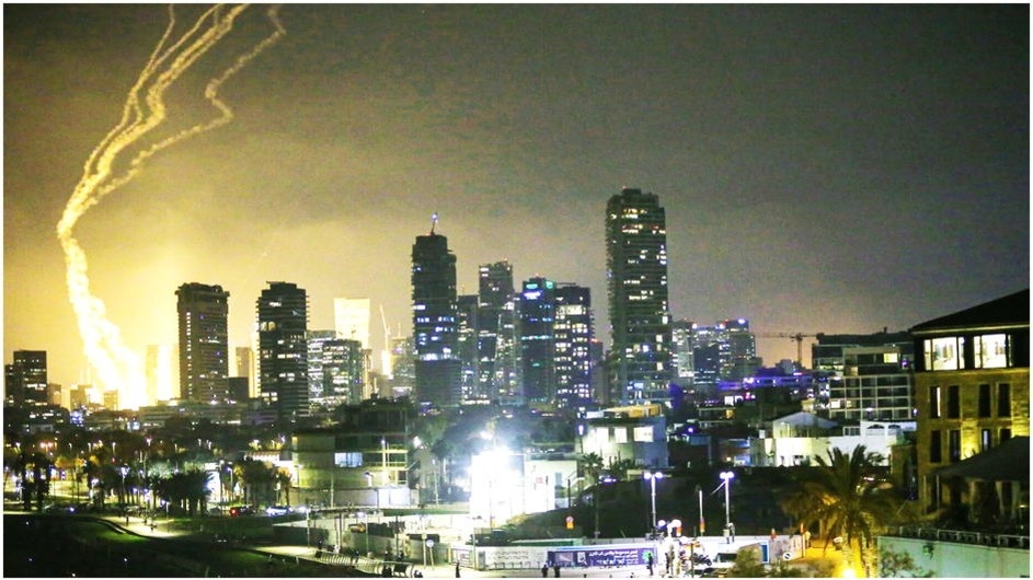 মোসাদের কার্যালয়ে ইরানের ক্ষেপণাস্ত্র হামলা