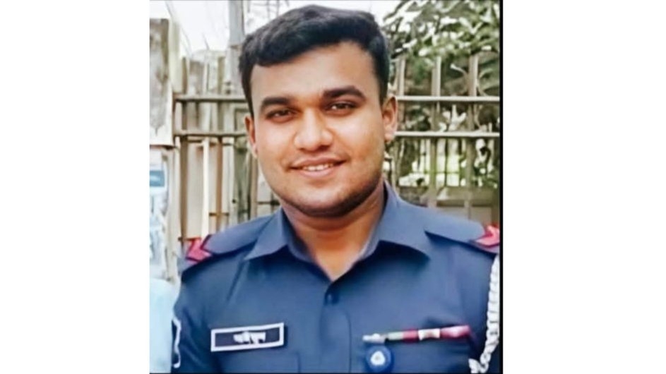 ২দিন পরও খোঁজ মেলেনি পুলিশ সদস্য সাইফুলের,অপেক্ষায় স্বজনেরা