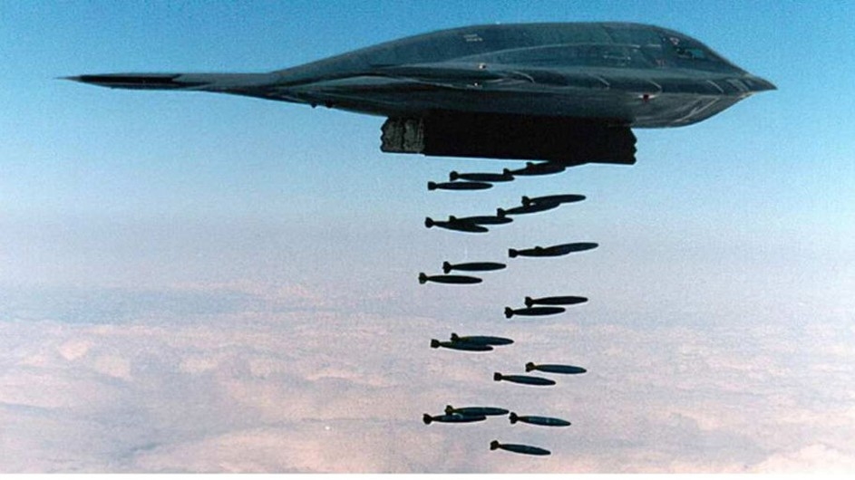 একটানা ৩৭ ঘণ্টা উড়ে ইরানে হামলা চালায় যুক্তরাষ্ট্রের বি-২ বোমারু বিমান