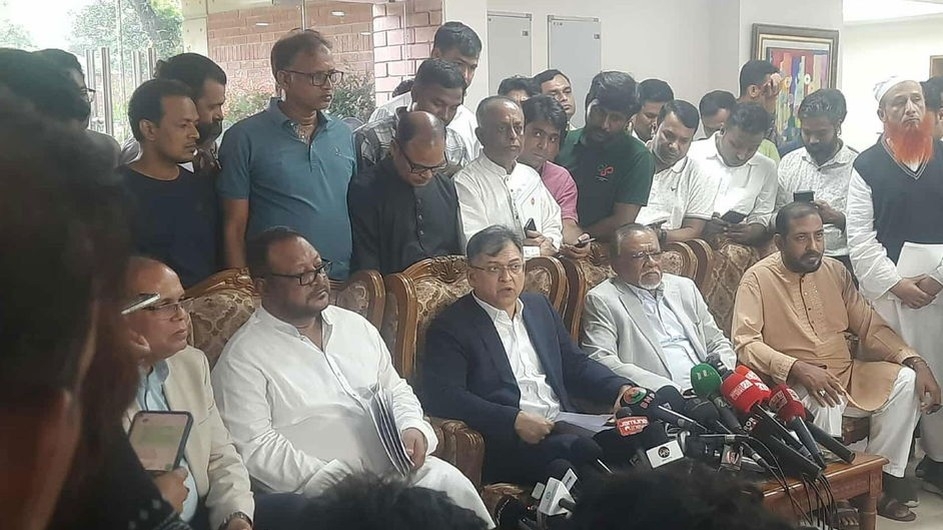 ঐকমত্য কমিশনের সব প্রস্তাবে একমত হতে হলে আলোচনায় ডাকা হলো কেন