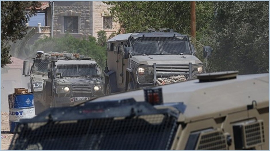 হজযাত্রীদের বাসে দখলদার ইসরায়েলের হামলা