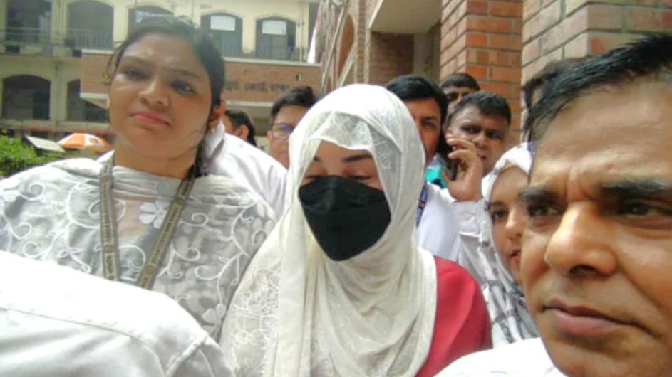 হত্যাচেষ্টা মামলায় জামিন পেলেন অপু বিশ্বাস