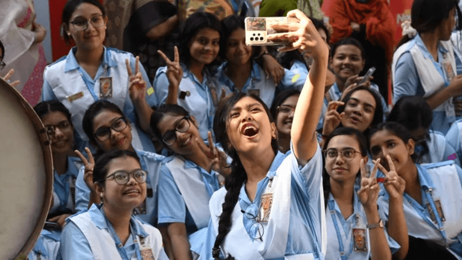 এসএসসির ফল প্রকাশ: পাসের হার ৬৮.৪৫ শতাংশ