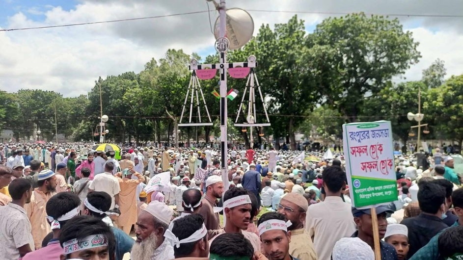 রংপুরে ১৭ বছর পর জামায়াতের জনসভা, নেতাকর্মীদের ঢল