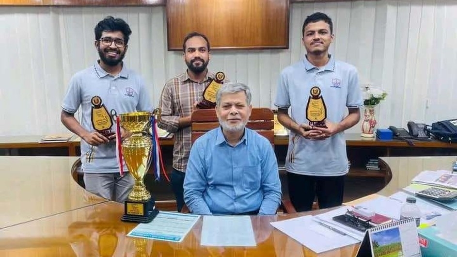 জাতীয় আন্তবিশ্ববিদ্যালয় বিতর্কে রানার্স-আপ মাভাবিপ্রবি, চ্যাম্পিয়ন ঢাবি