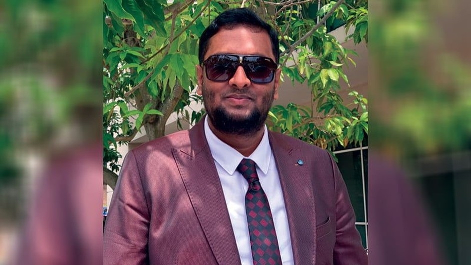 ফেসবুকে পোস্ট দিয়ে বিএনপি ছাড়লেন আলোচিত অ্যাক্টিভিস্ট ড. ফয়জুল হক