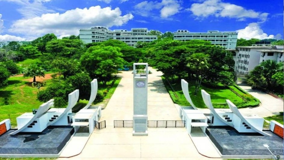 কুবিতে ভাইস-চ্যান্সেলর ও ইউজিসি বৃত্তি বিতরণ