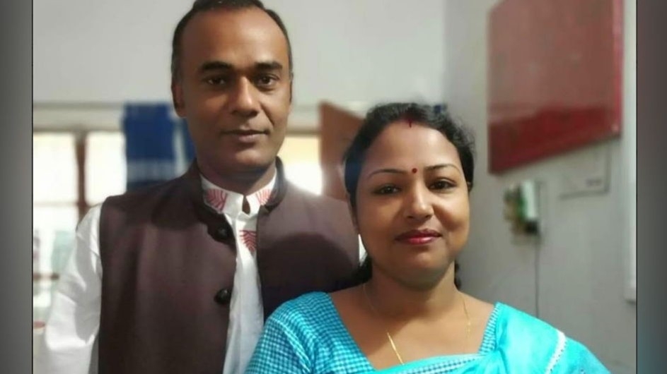 থাকেন ভারতে, বেতন তোলেন বাংলাদেশে!
