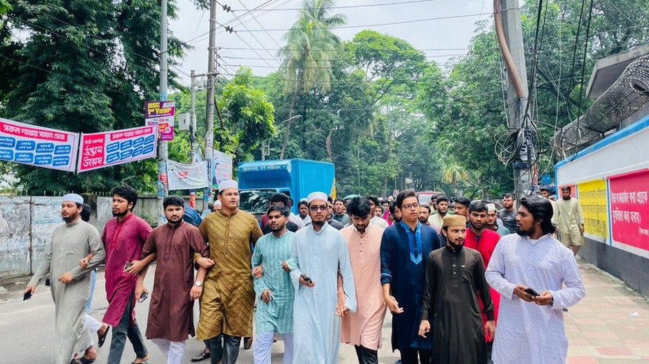 আবাসিক সংকটে শিক্ষার্থীরা, দখলদার কারা অধিদপ্তরের বিরুদ্ধে স্লোগানে মুখর ক্যাম্পাস