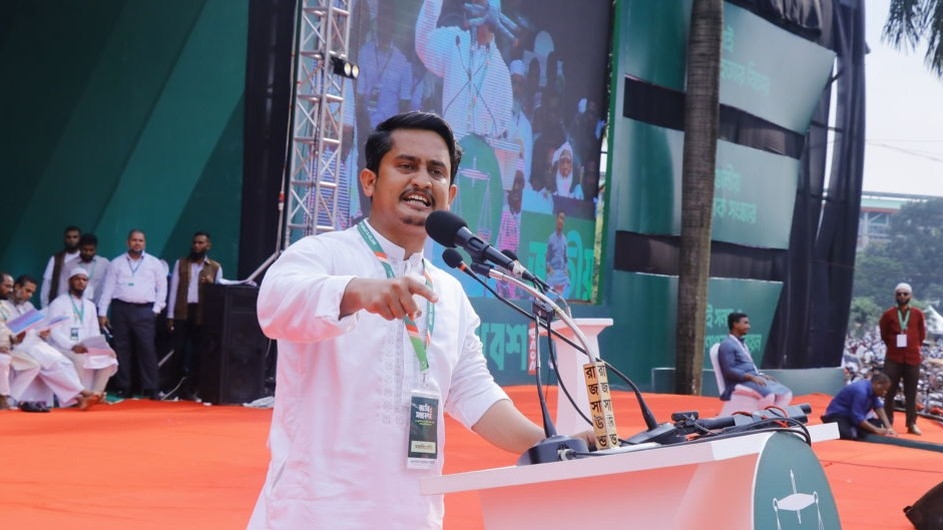 অন্তর্বর্তীকালীন সরকারকে সুশীলের ভূমিকায় দেখতে চাই না : সারজিস