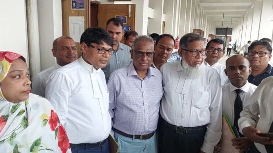 দুদকের মামলায় খালাস পেলেন হানিফ পরিবহনের মালিক