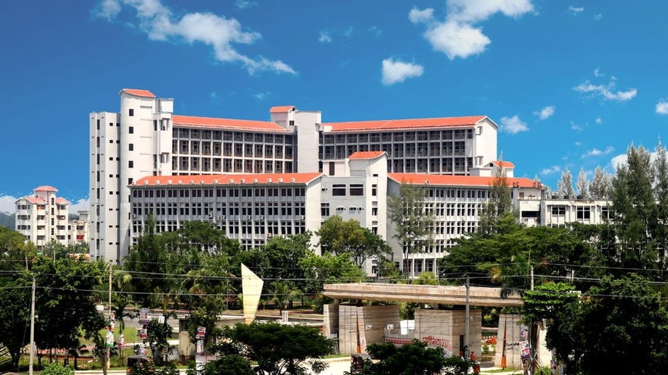 আন্দোলনকারীদের  রাজাকার বলে দেশ ছাড়ার হুমকি প্রদানকারী শিক্ষকদের  পদোন্নতি