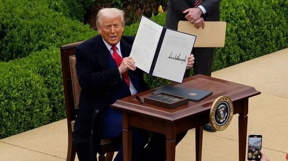 যে ১৪ দেশের ওপর ট্রাম্পের শুল্ক আরোপ