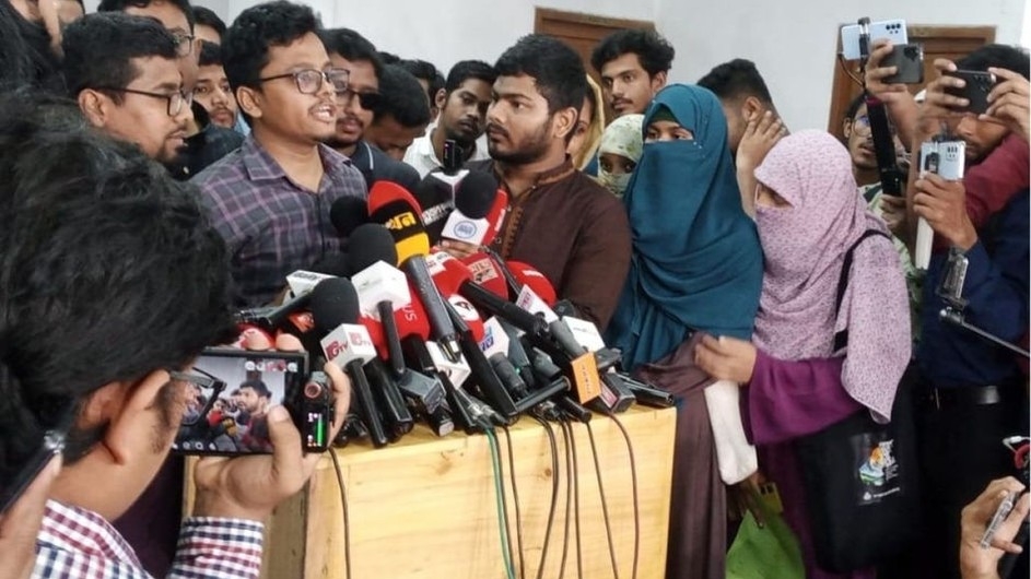 ডাকসু নির্বাচনে শিবিরের প্যানেল ঘোষণা: ভিপি সাদিক, জিএস ফরহাদ