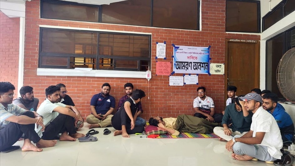 শারীরিক অবস্থার অবনতি আমরণ অনশনরত মাভাবিপ্রবি শিক্ষার্থীর