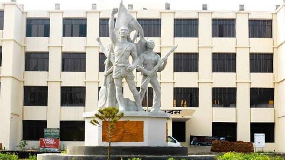 ২১ লক্ষ টাকা ব্যয়ে নোবিপ্রবি সহকারী প্রভোস্টদের ‘গায়েবি’ প্রশাসন
