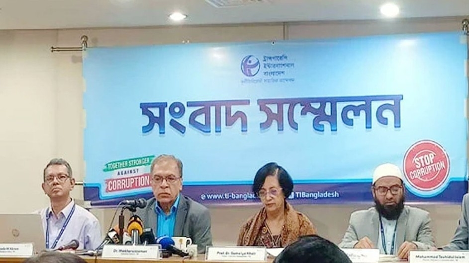 পুলিশের বিরুদ্ধে ১১ মাসে ৭৬১ মামলা