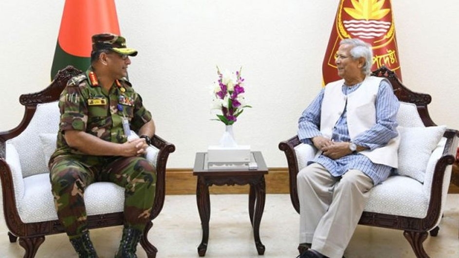 অন্তর্বর্তী সরকারকে পূর্ণ সহযোগিতার আশ্বাস দিলেন সেনাপ্রধান