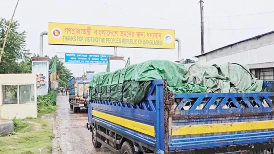 দুর্গাপূজায় ৯৯ টন ইলিশ ভারতে গেল