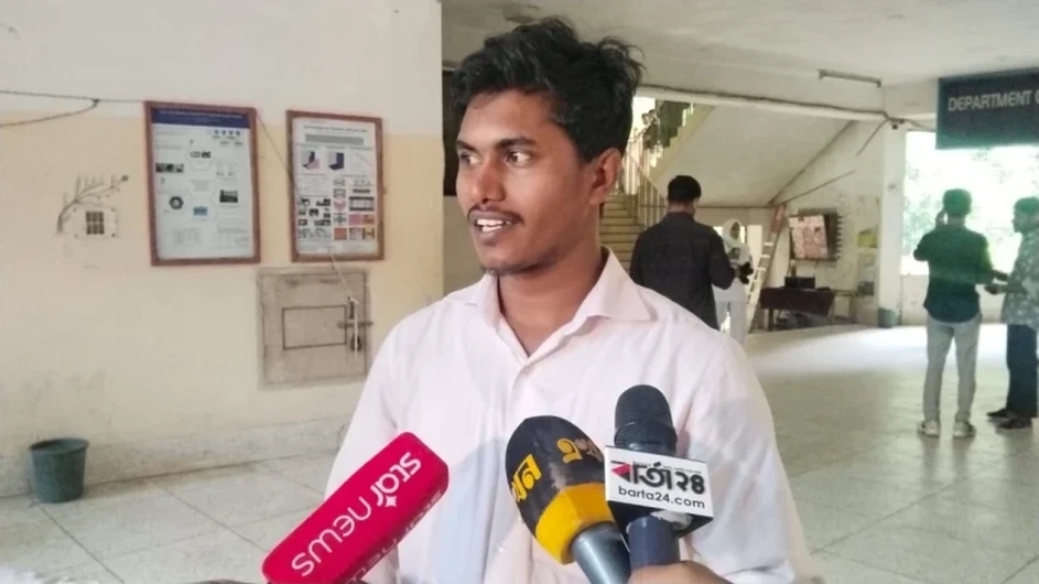 চাকসু ভোটে অনিয়মের অভিযোগ তুললেন রাফি