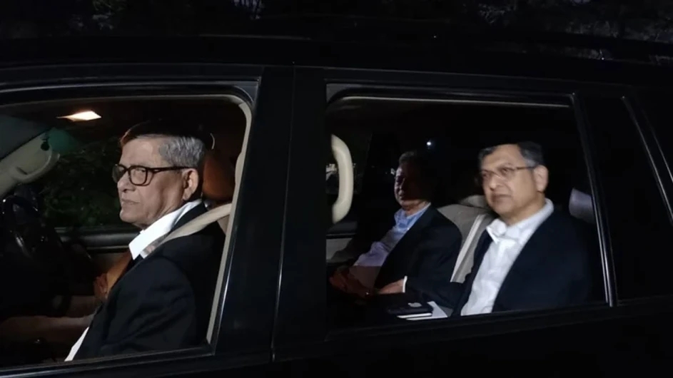 প্রধান উপদেষ্টার সঙ্গে বৈঠকে বিএনপির প্রতিনিধিদল