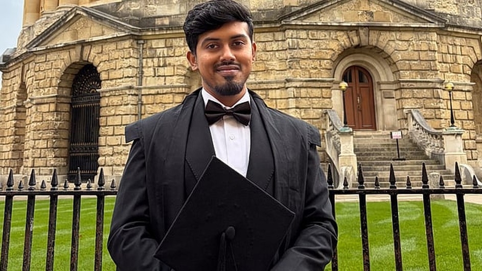 পাবলিক বিশ্ববিদ্যালয়ে সুযোগ না পাওয়াই টার্নিং পয়েন্ট, এখন পড়ছেন অক্সফোর্ডে