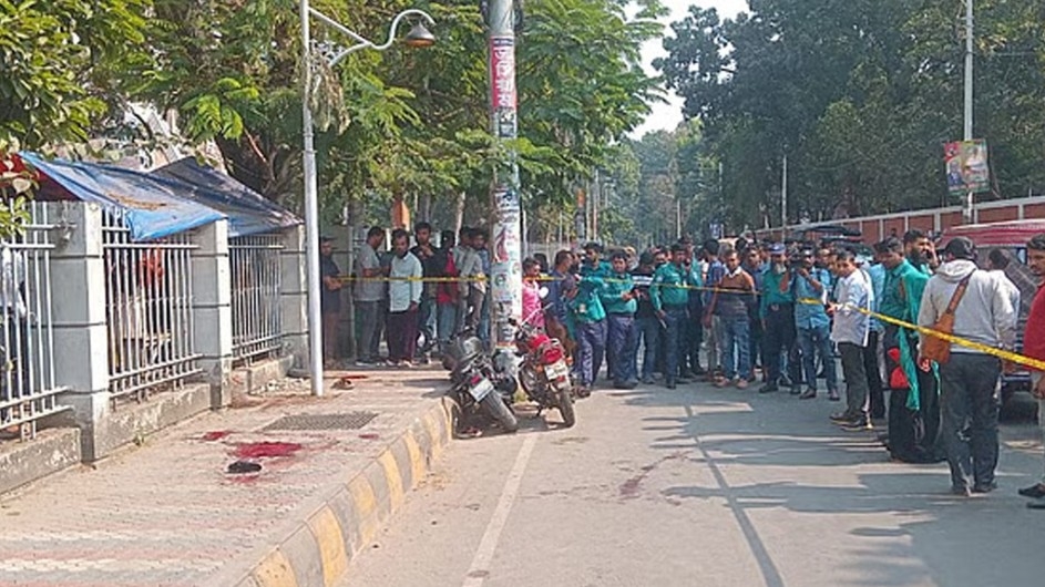 খুলনায় আদালত চত্বরে দুর্বৃত্তের গুলিতে নিহত ১
