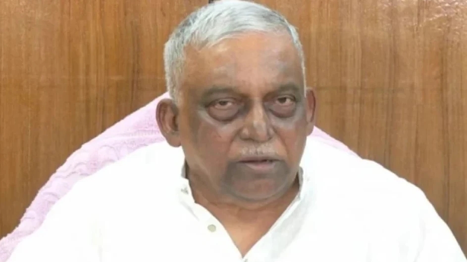 সাবেক স্বরাষ্ট্রমন্ত্রী কামালের দুই গাড়িসহ ১৯০ শতাংশ জমি জব্দের আদেশ