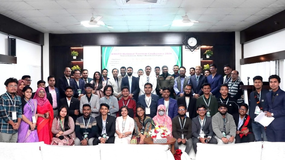 সুষ্ঠুভাবে সম্পন্ন হলো রাবিপ্রবি জাতীয় ট্যুরিজম কনফারেন্স