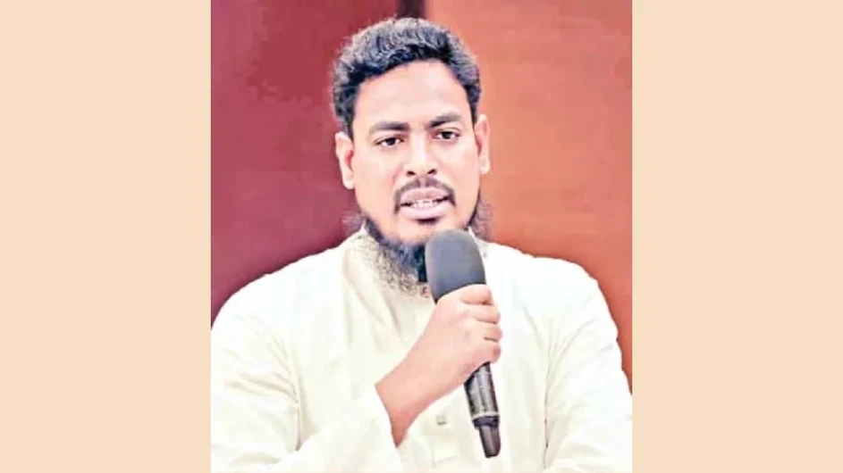 আখতারের বার্ষিক আয় ৫ লাখ টাকা