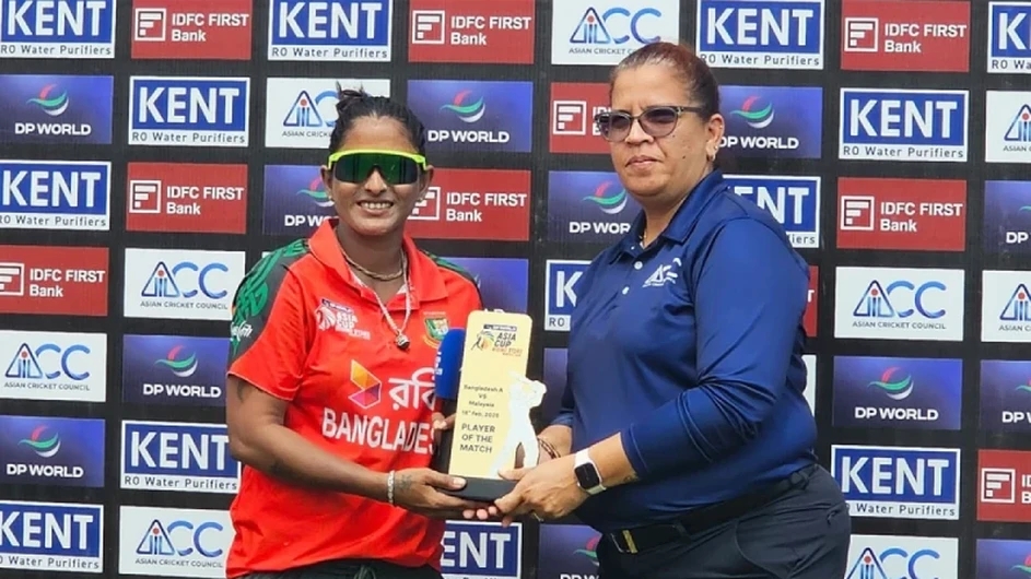 মালয়েশিয়াকে উড়িয়ে গ্রুপ চ্যাম্পিয়ন বাংলাদেশ