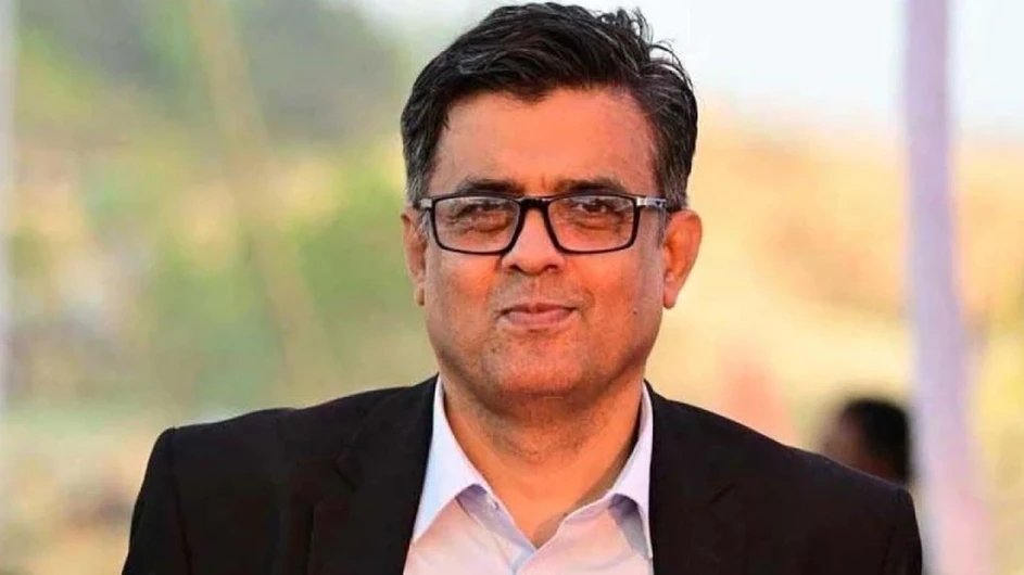 নতুন চাকরিতে যোগ দিলেন সদ্য সাবেক প্রেস সচিব