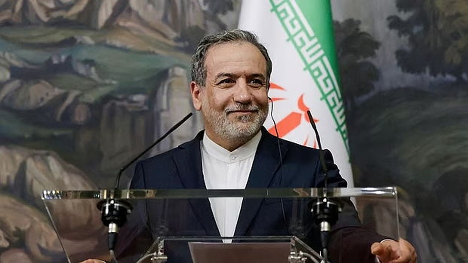 যুক্তরাষ্ট্রের ওপর ‘পুরোপুরি অবিশ্বাস’ নিয়ে আলোচনায় বসছে ইরান: আব্বাস আরাগচি