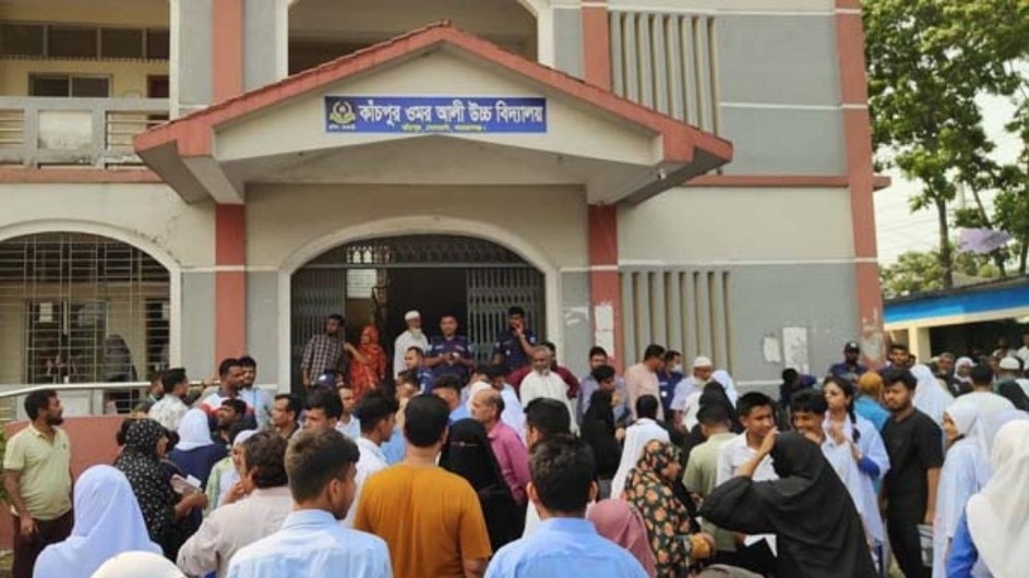 ২০২৫ সালের প্রশ্নে পরীক্ষা দিলেন ১৭৭ শিক্ষার্থী!