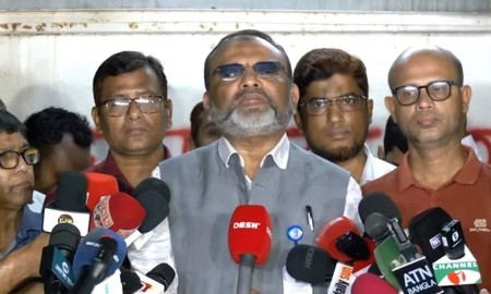 ঢাবিতে হল রাজনীতির পক্ষে ছাত্রদলসহ অধিকাংশ সংগঠন