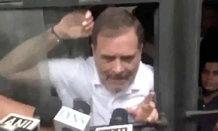 আমরা কথা বলতে পারি না, এটাই সত্য: আটকের পর রাহুল গান্ধী