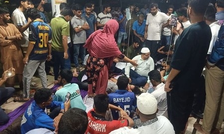 ‎বেরোবিতে ছাত্র সংসদ নির্বাচনের দাবিতে আমরণ অনশনরত দুই শিক্ষার্থী অসুস্থ