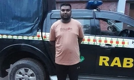 অ্যাম্বুলেন্স আটকে রাখায় নবজাতকের মৃত্যুর ঘটনার মূলহোতা গ্রেপ্তার
