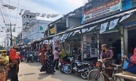 চুকনগর-যতিন কাশিম সড়কের অবৈধ স্থাপনা উচ্ছেদে হাইকোর্টের রায়, এক মাসেও বাস্তবায়ন হয়নি