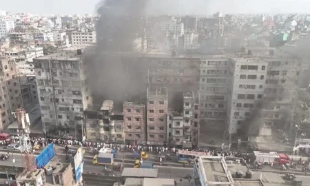 সাড়ে ১১ ঘণ্টা পর সেই বহুতল ভবনের আগুন নিয়ন্ত্রণে