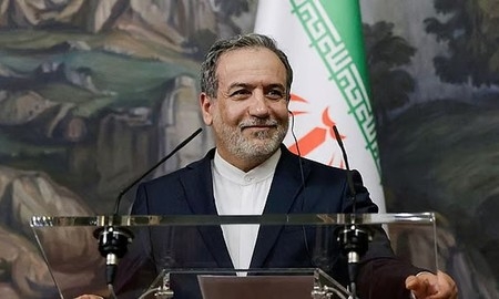 যুক্তরাষ্ট্রের ওপর ‘পুরোপুরি অবিশ্বাস’ নিয়ে আলোচনায় বসছে ইরান: আব্বাস আরাগচি